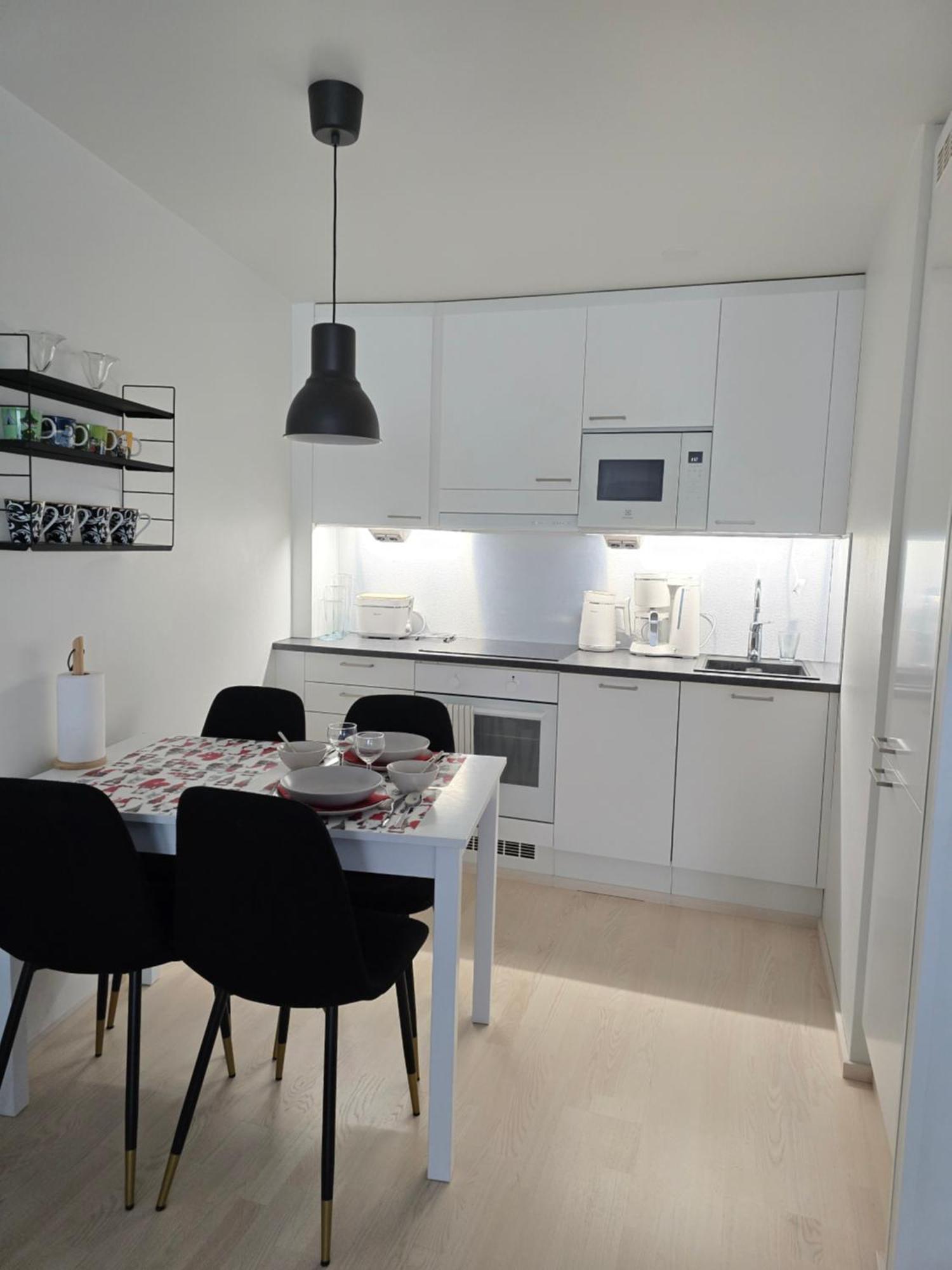 Uusi Kotoisa Kaksio Yksityissaunalla Rovaniemi Exterior foto